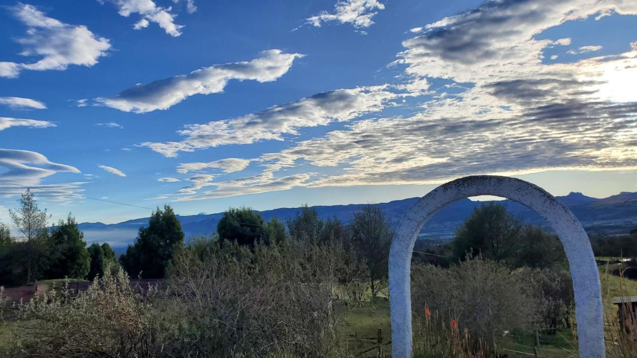 Balcon Al Cotopaxi Hosteria Sangolquí 외부 사진